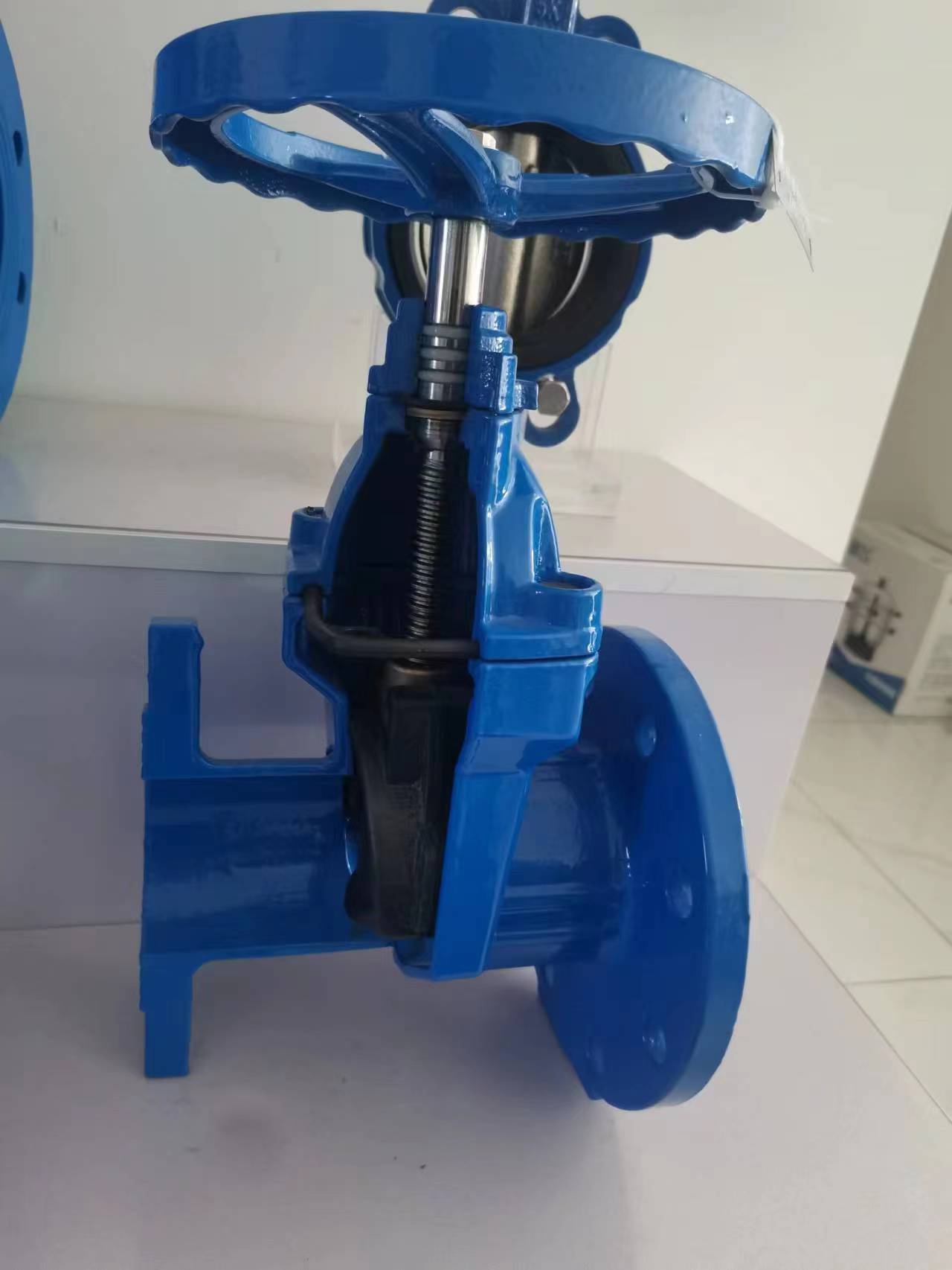 弹性座封软秘封闸阀如何维护保养